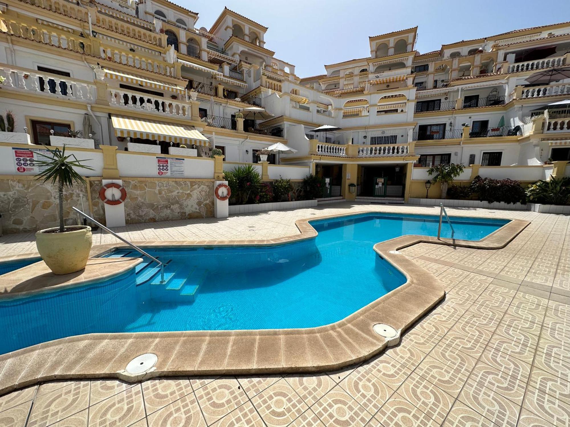 Windsor Park Spacious Apartment In Costa Adeje Exteriör bild